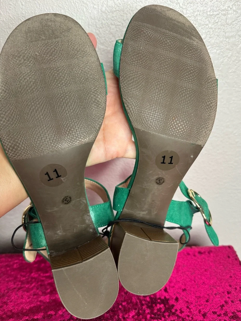 NEW w TAGS 🏷️ LIZ CLAIBORNE Green Suede Block Heel Sandals, Gold (Women’s 11)